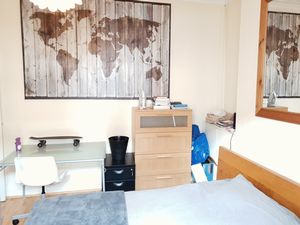 Photo 1- click for photo gallery